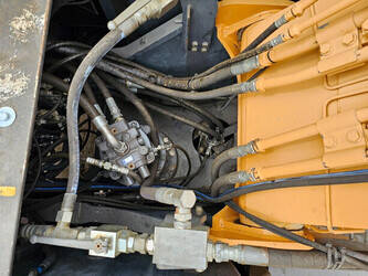 2011-case-cx210b-1444219-46703593