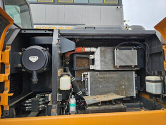 2011-case-cx210b-1444219-46703595