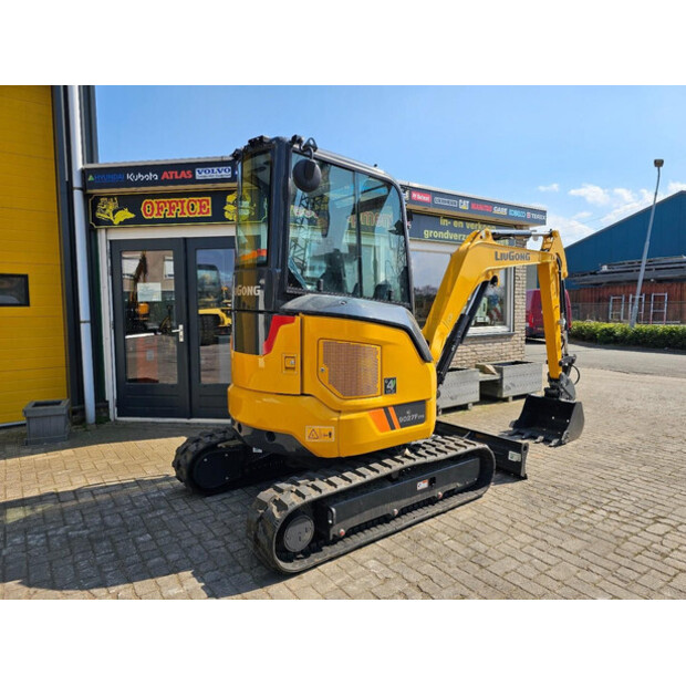 2026 LiuGong 9027F-46703675