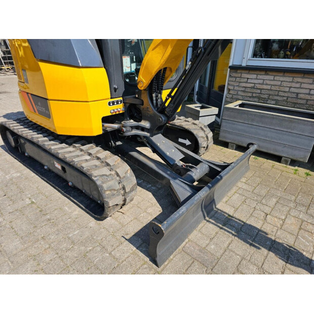 2026 LiuGong 9027F-46703692