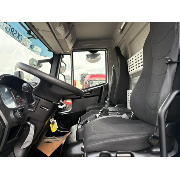 2020 Iveco 120E-46703793