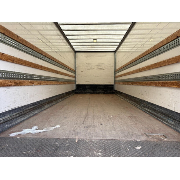 2020 Iveco 120E-46703796