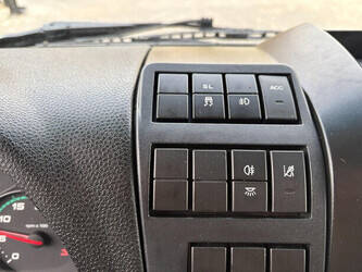 2020-iveco-120e-1444225-46703802