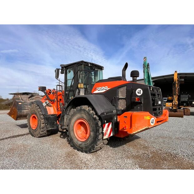 2019 Hitachi ZW220-6-46713060