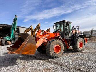 2019-hitachi-zw220-6-46713063