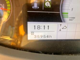 2019-hitachi-zw220-6-46713076