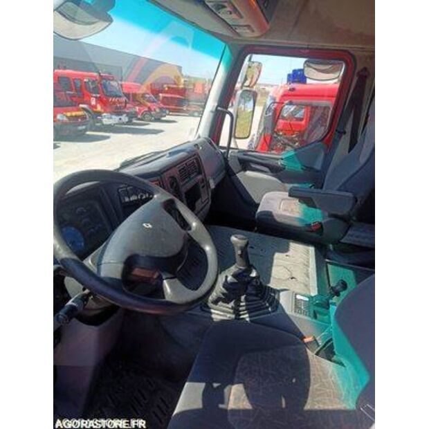 2002 Renault PREMIUM-46718830