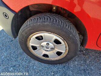 2005-renault-kangoo-1444365-46718858