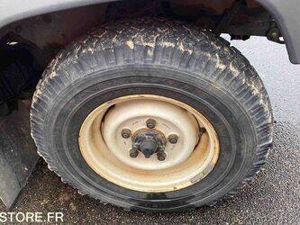 1999-land-rover-defender-1444371-46719010