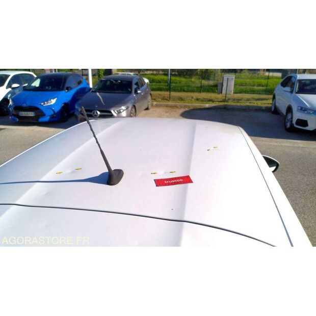 2019 Peugeot 208-46719018