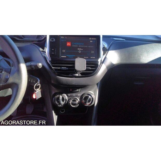 2019 Peugeot 208-46719021