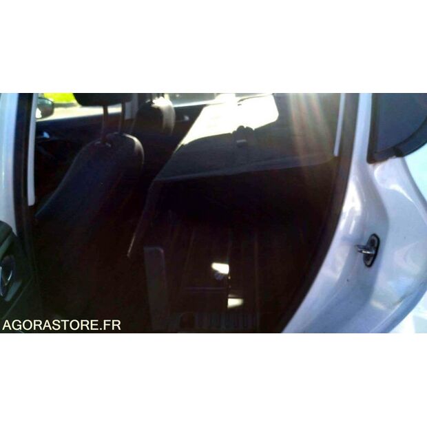 2019 Peugeot 208-46719025