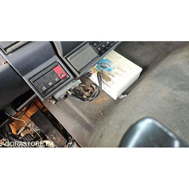 1996 Renault G230-46719214