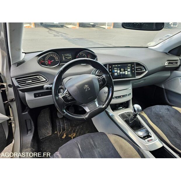 2015 Peugeot 308-46719252