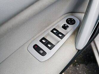 2015-peugeot-308-1444377-46719253