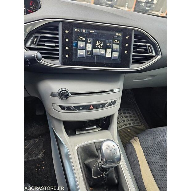 2015 Peugeot 308-46719254