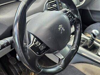 2015-peugeot-308-1444377-46719257