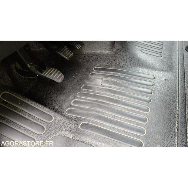 2011 Renault Master RT-46719341