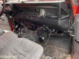 1999-land-rover-defender-1444387-46719502