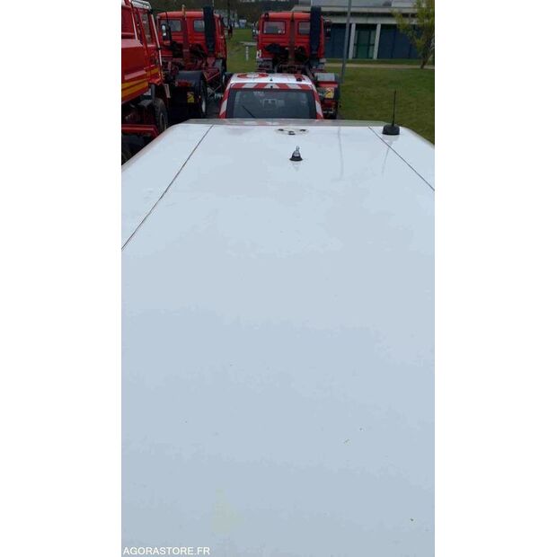 1999 Land Rover Defender-46719525