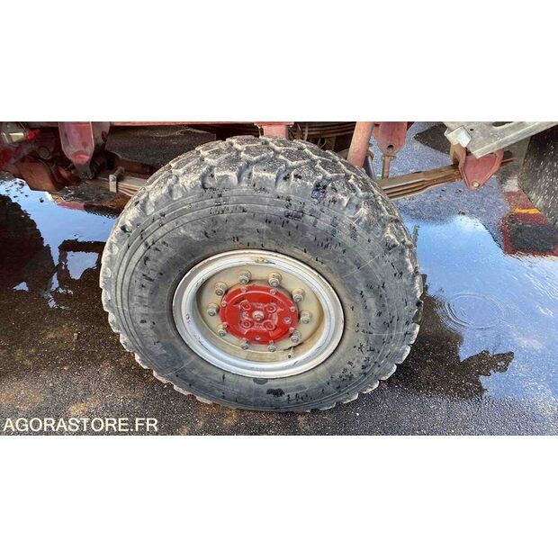 1997 Renault M210-46719572