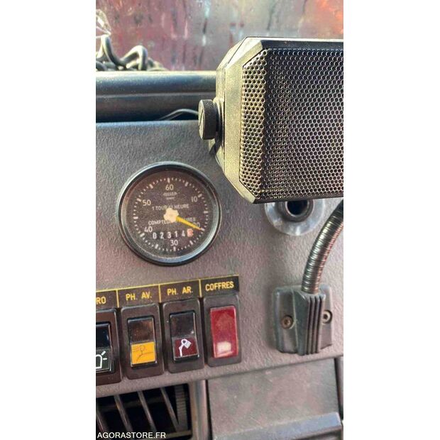 1997 Renault M210-46719578