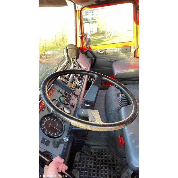 1997 Renault M210-46719589