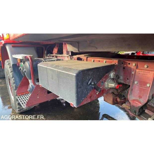 1997 Renault M210-46719593