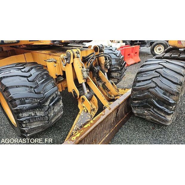 2010 CASE WX125-46719630