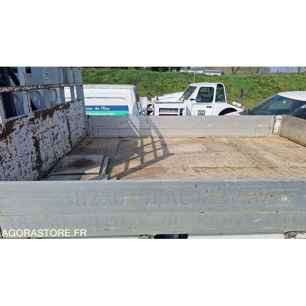 2001 Renault Midlum-46719662