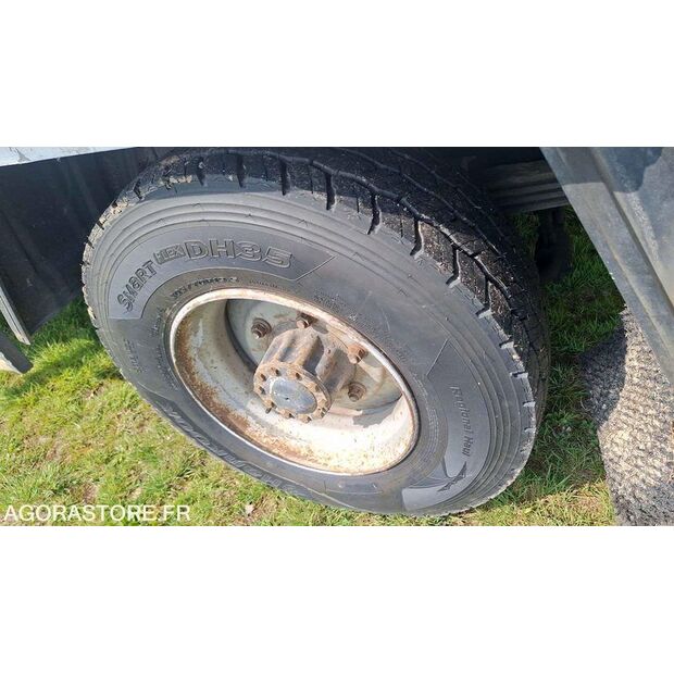 2001 Renault Midlum-46719663