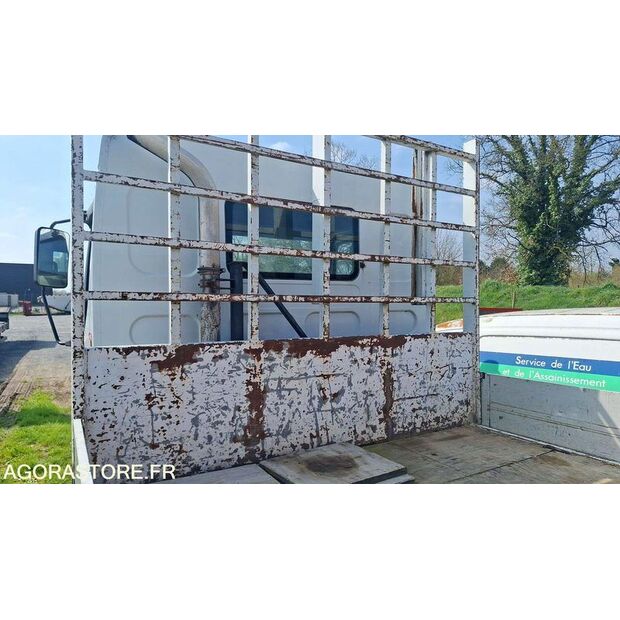 2001 Renault Midlum-46719668