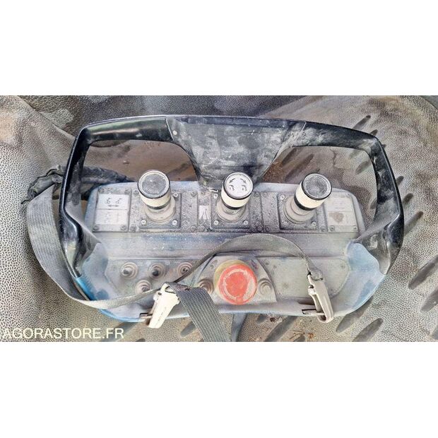 2001 Renault Midlum-46719675