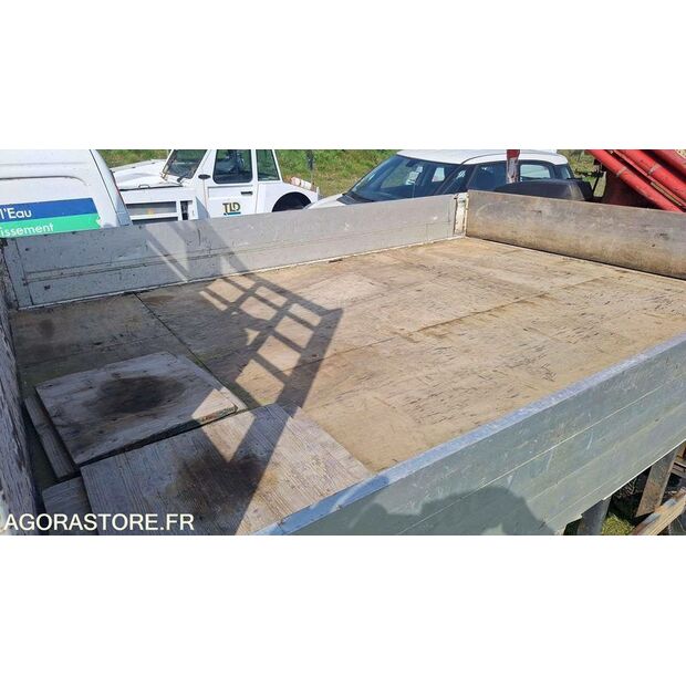 2001 Renault Midlum-46719681