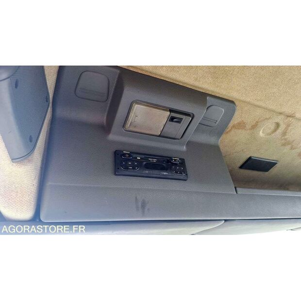 2001 Renault Midlum-46719689