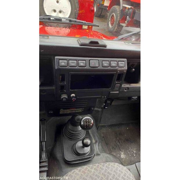 2001 Land Rover Defender-46719720