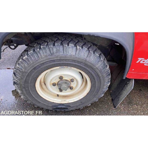 2001 Land Rover Defender-46719721