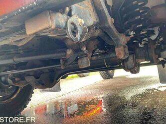 2001-land-rover-defender-1444395-46719725