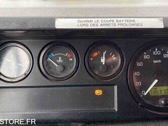 2001-land-rover-defender-1444395-46719733