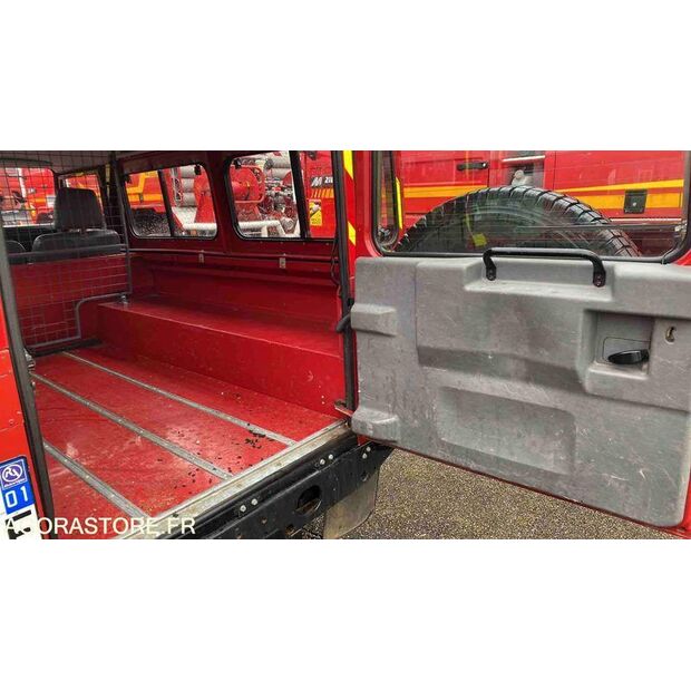 2001 Land Rover Defender-46719738