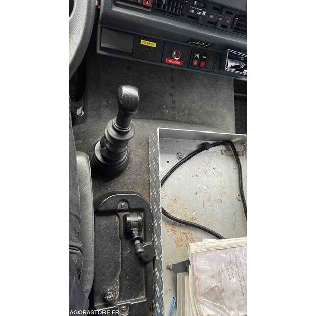 1998 Renault M210-46719867