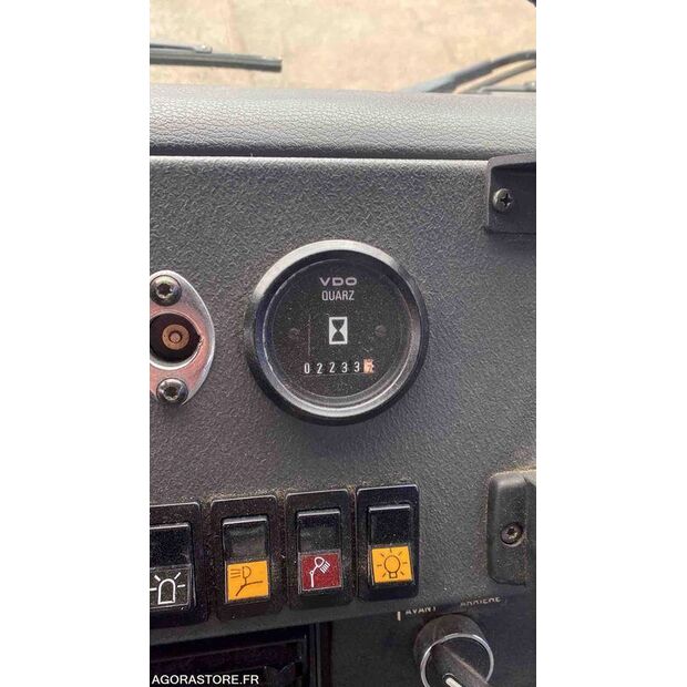 1998 Renault M210-46719871