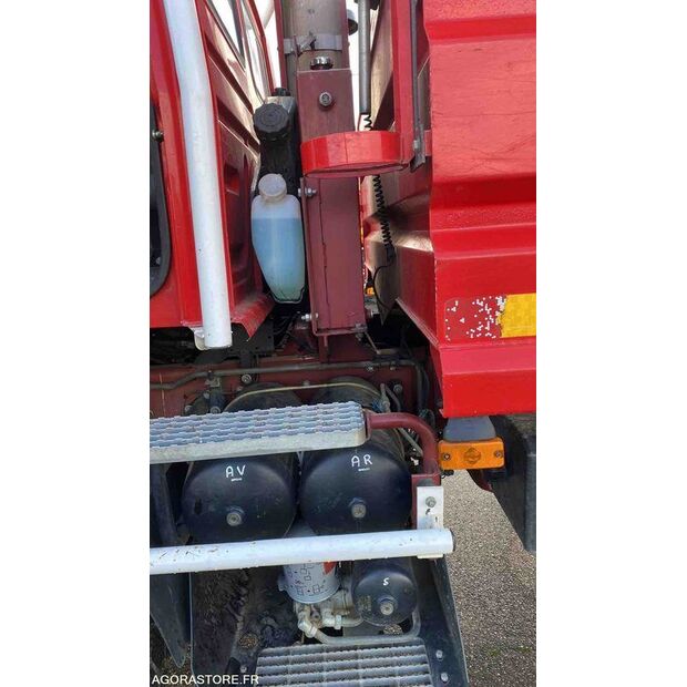 1999 Renault M210-46719897