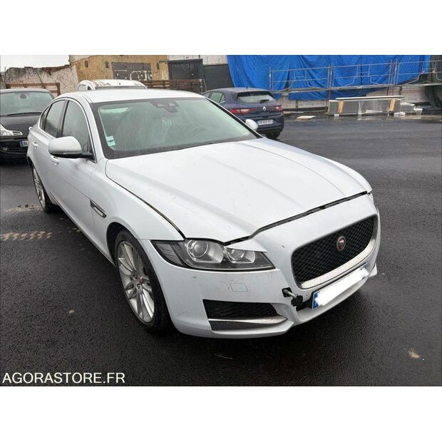 2016 Jaguar XF-46719943