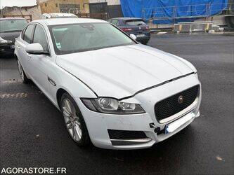 2016-jaguar-xf-1444406-46719943