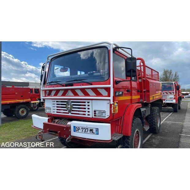 1998 Renault M210-46719948