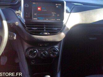 2019-peugeot-208-1444408-46719997