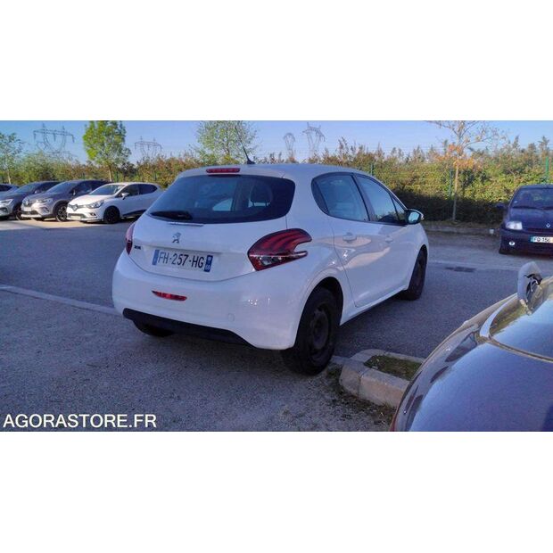 2019 بيجو 208-46720056