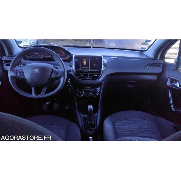 2019 بيجو 208-46720063