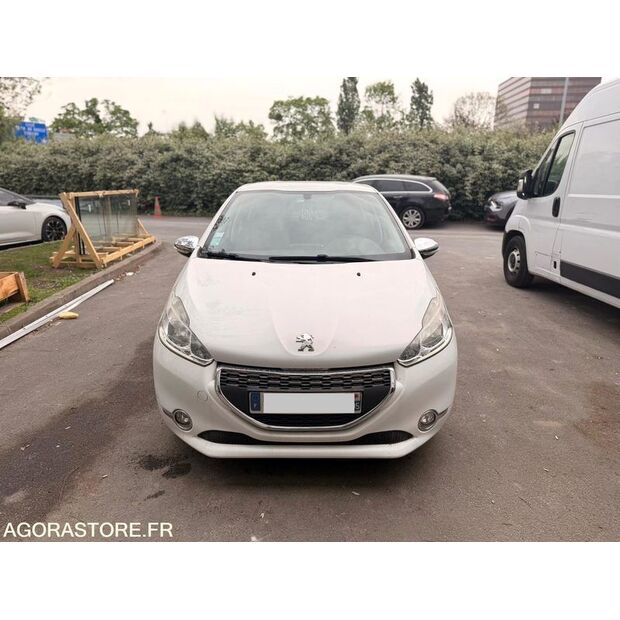 2014 بيجو 208-46720079